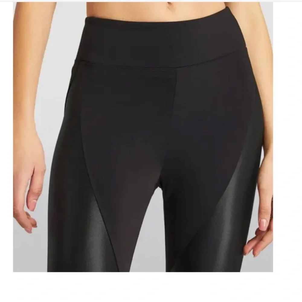 Koral Forge Mid‎ Rise Athletic Legging